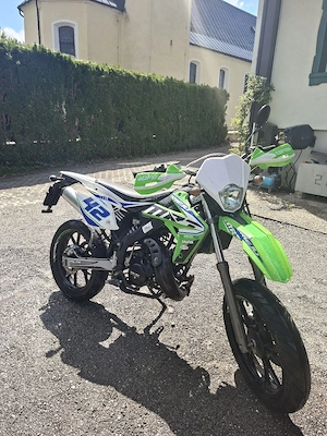 Moped rieju mrt 50