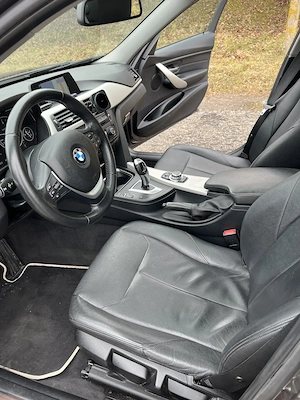  BMW 318Touring mit Ahk-Pan-Nichtraucher Bild 4