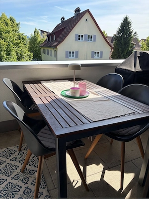 Gartenmöbel-Set (Tisch + 4 Stühle)