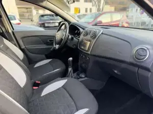 Dacia Sandero Bild 8
