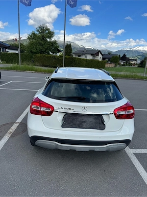 Mercedes benz GLA200 automatk Bild 5