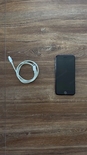 iPhone 8 (perfekt als Zweithandy)  Bild 3