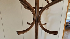 Bugholz Garderobenständer   Kleiderständer im Thonet Stil  Bild 4