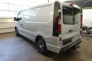 Opel Vivaro Bild 12