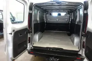Opel Vivaro Bild 14
