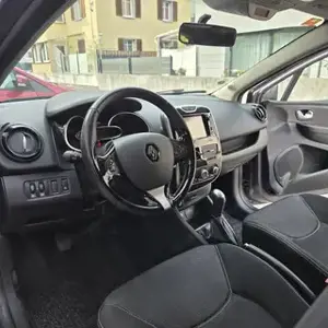 Renault Clio Bild 4