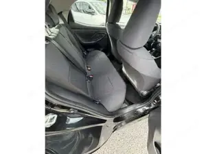 Toyota Yaris Bild 8
