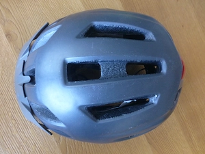 Kinder Fahrradhelm "Spezialized" LED Rückleuchte Top Bild 2