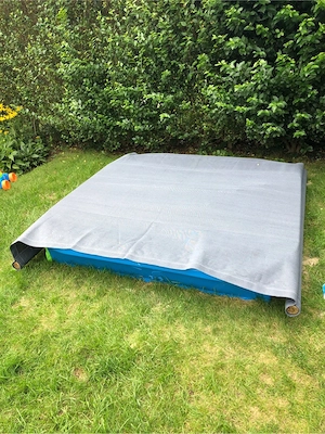 sandkastenrahmen mit Abdeckung zu verkaufen Bild 3