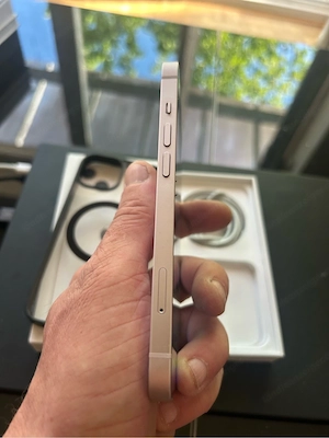 iPhone 13 Starlight Bild 6