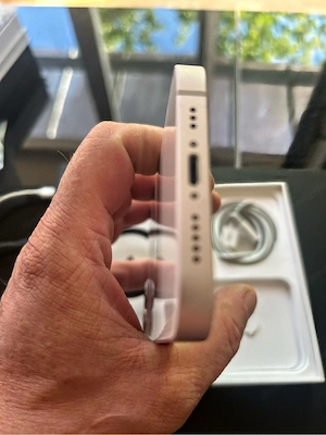iPhone 13 Starlight Bild 9