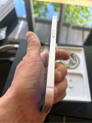 iPhone 13 Starlight Bild 8