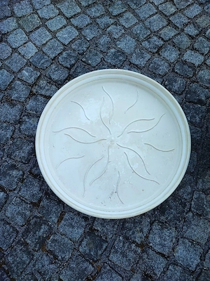 2 Pflanzschalen & großer Untersetzer  Bild 7