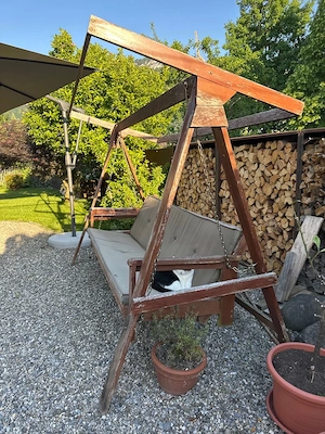 Hollywoodschaukel Vollholz Bild 2