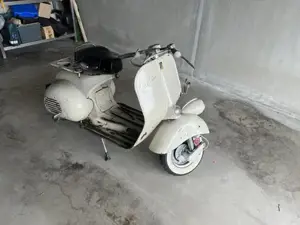 Vespa Faro Basso BJ1954 Bild 6