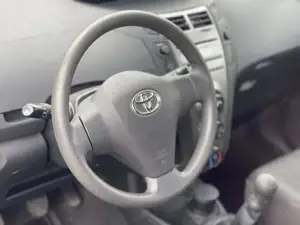Toyota Yaris Bild 9