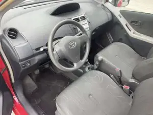 Toyota Yaris Bild 8