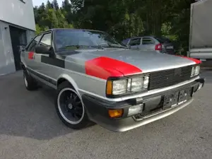 Audi 80 Bild 2