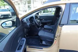 Dacia Sandero Bild 7