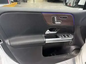 Mercedes-Benz B 200 Bild 12