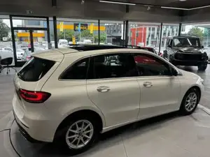 Mercedes-Benz B 200 Bild 5
