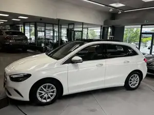 Mercedes-Benz B 200 Bild 2