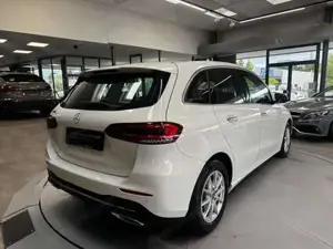 Mercedes-Benz B 200 Bild 8