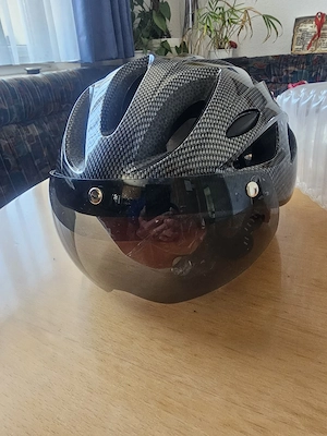 Fahrradhelm mit magnetischem VisierNEU Bild 2
