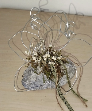 Deko Drahtblume auf Stein  Bild 2