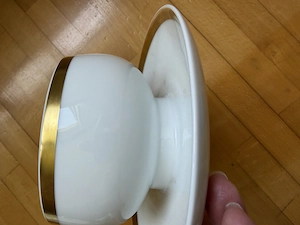 Saucier mit fixiertem Teller und Goldrand Bild 4