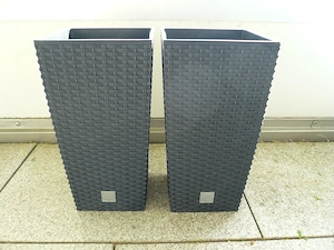 Pflanzkorb   Pflanzenkübel aus schwarzem Polyrattan mit Einsatz, gebraucht Bild 4