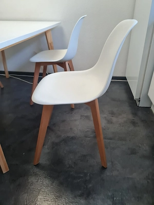 Moderner Esstisch mit 4 Stühlen Bild 4