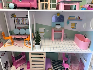 Barbiehaus   Puppenhaus Bild 2
