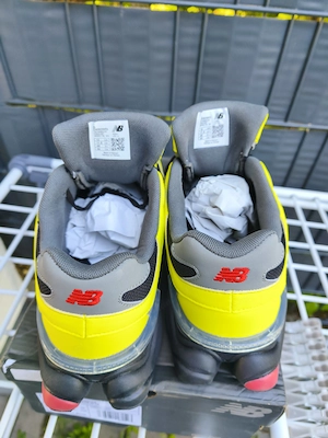 New Balance 9060 Yellow Black(U9060NRG)   Gr. 46 Bild 4