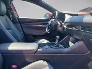 Mazda 3 Bild 16