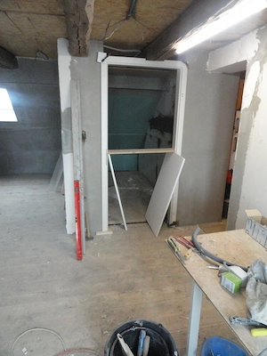 ALU Haustür weiß in Feldkirch  110 x 210 cm