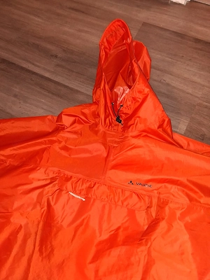 VAUDE Hiking Backpack Regenponcho   wie neu Bild 8