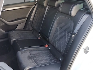 Skoda Superb 2.0 TDI DSG Sportline Bild 7