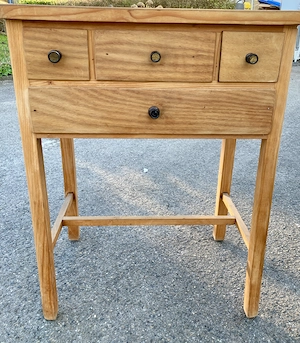 Schränkchen (Tischchen) mit 4 Schubladen. Vintage 1920 30er Jahre Bild 2