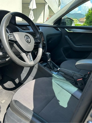 Skoda Octavia 1.6 TDI DSG Style Bild 5