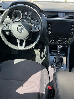Skoda Octavia 1.6 TDI DSG Style Bild 6