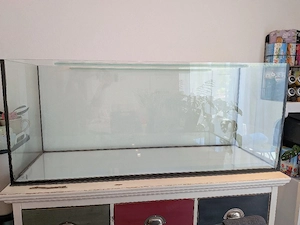 Verkaufe Aquarium bzw. Hamstergehege Bild 4