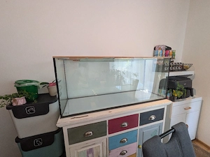 Verkaufe Aquarium bzw. Hamstergehege Bild 2