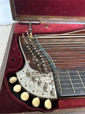 Konzertzither Bild 2