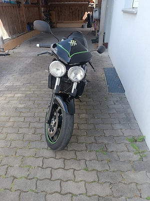 Triumph Speed Four  Bild 3