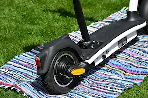 E-Scooter MF1 DES02 mit Sitz (entfernbar) 48V 10,4 AH E-Roller Bild 4