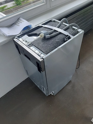 Geschirrspülmaschine NEU! 45cm Bild 2