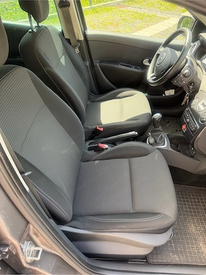Renault Clio  Bild 5