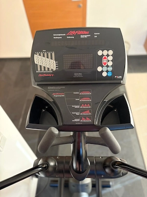 Cross-Trainer X9i von Life Fitness  Bild 2