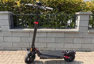 NEU    T4 Offroad-E-Scooter   1000W Motor    70KM Reichw Bild 6